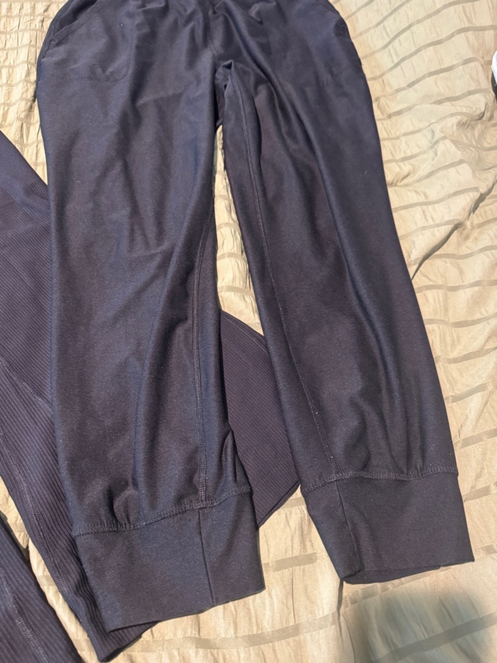 Old navy active pants bundles - Picture 4 of 6